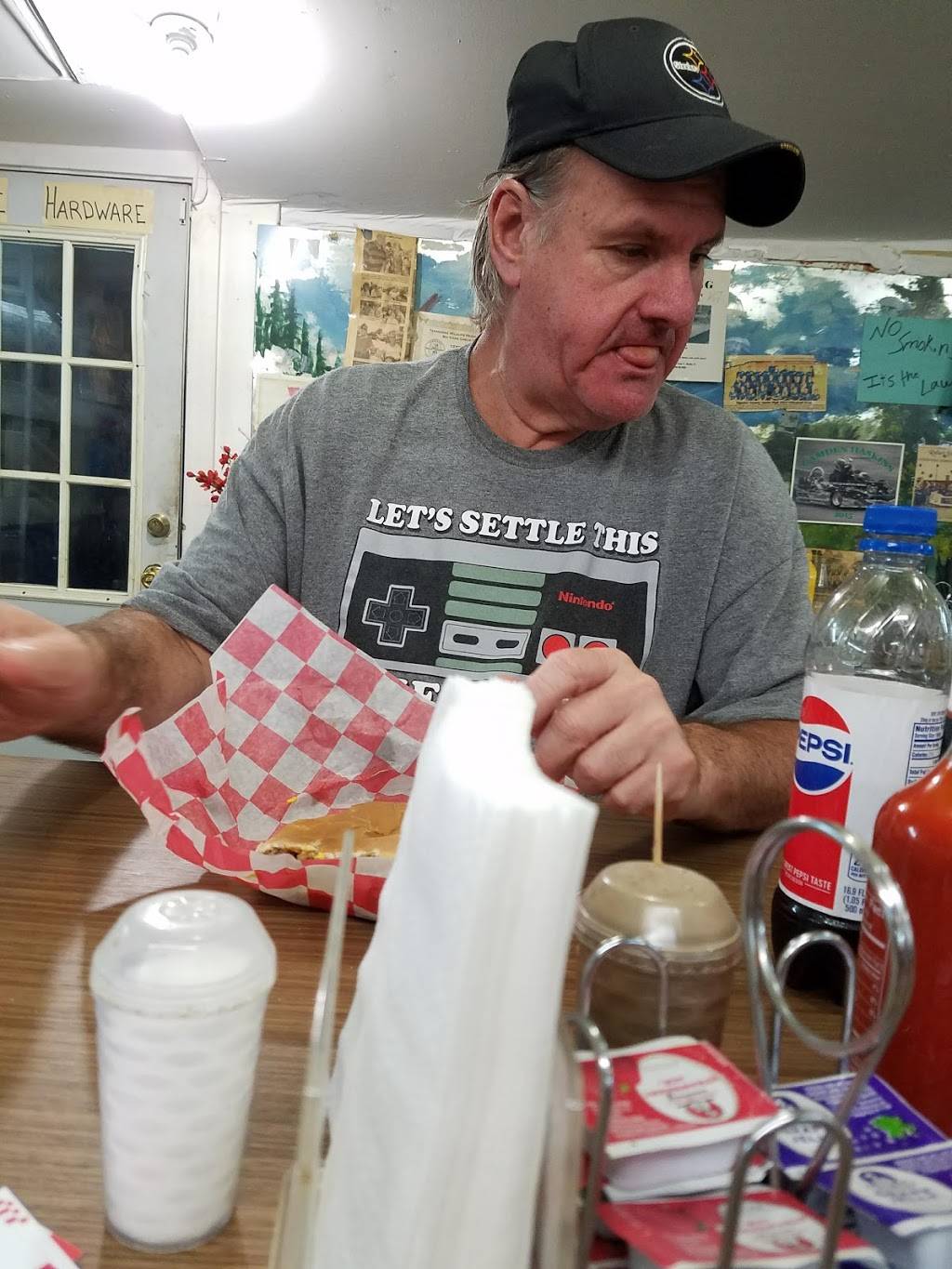 Jimmy Wells Discount Center | restaurant | 9070 TN-200, Luray, TN 38352, USA | 7319892435 OR +1 731-989-2435