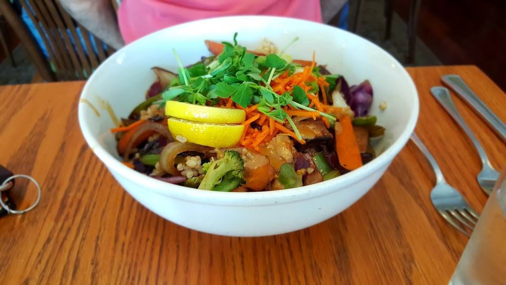 Inn Season Cafe | restaurant | 500 E 4th St, Royal Oak, MI 48067, USA | 2485477916 OR +1 248-547-7916