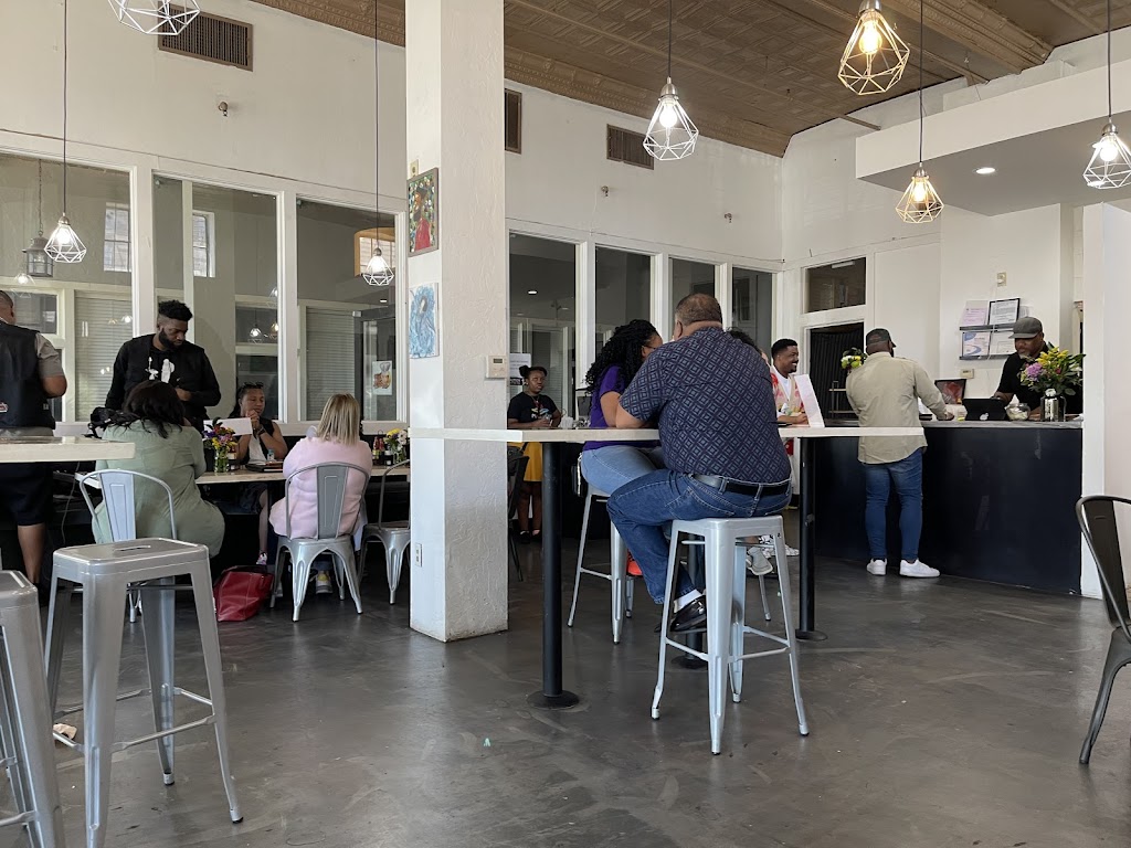 Fat Jaws Soul Food and Southern Eats | restaurant | 220 W 6th St, Little Rock, AR 72201, USA | 5014926925 OR +1 501-492-6925