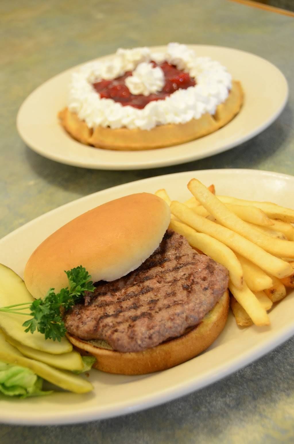 Prime Table Restaurant | restaurant | 1915 S 11th St, Niles, MI 49120, USA | 2696842112 OR +1 269-684-2112