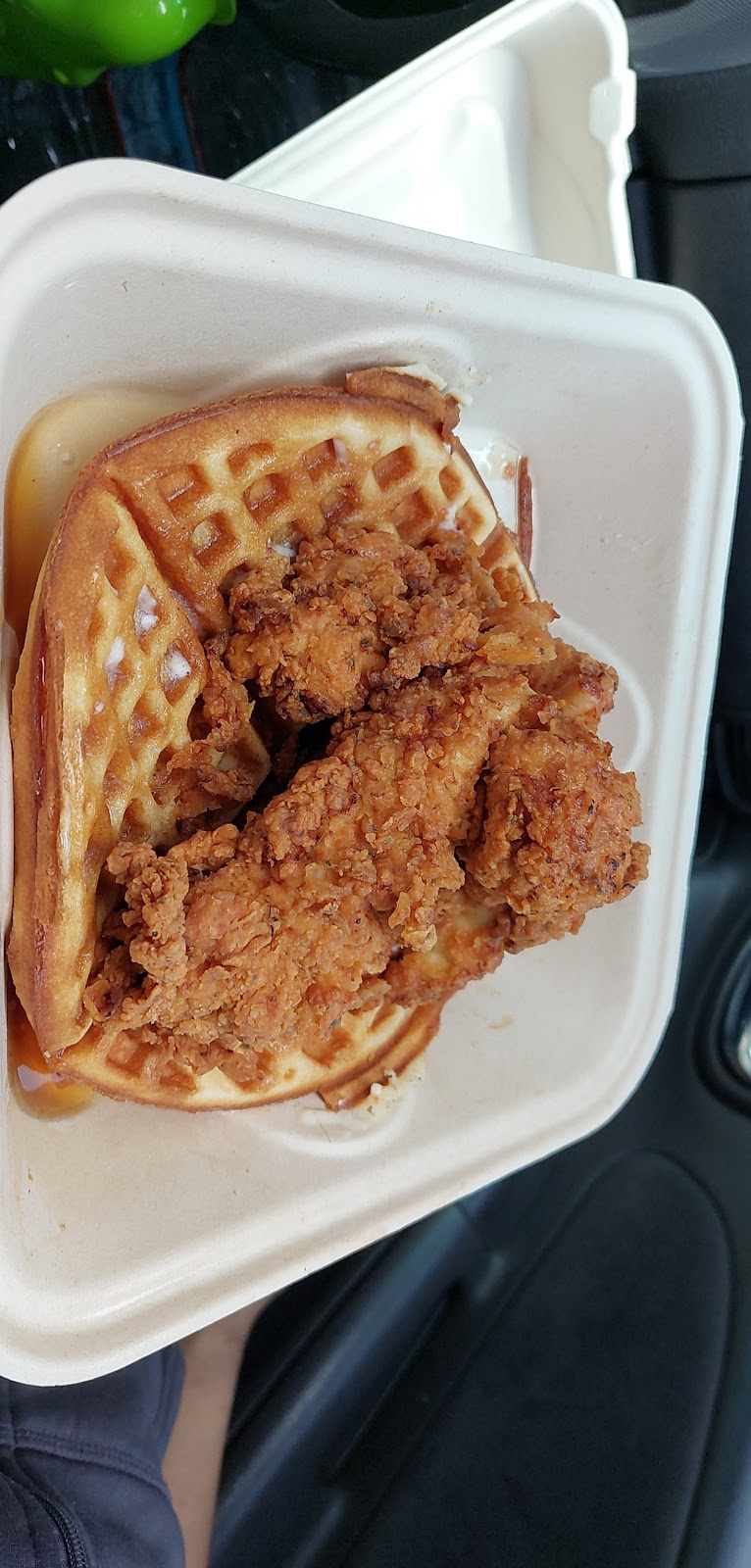 Buddys Chicken & Waffles | restaurant | 5602 S Washington St, Tacoma, WA 98409, USA | 2535030192 OR +1 253-503-0192