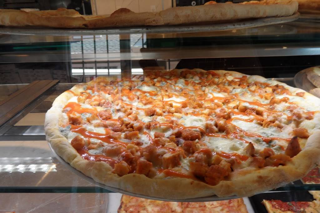 Brezza Pizza Kitchen | restaurant | 5768 NY-25A Suite K, Wading River, NY 11792, USA | 6318861536 OR +1 631-886-1536