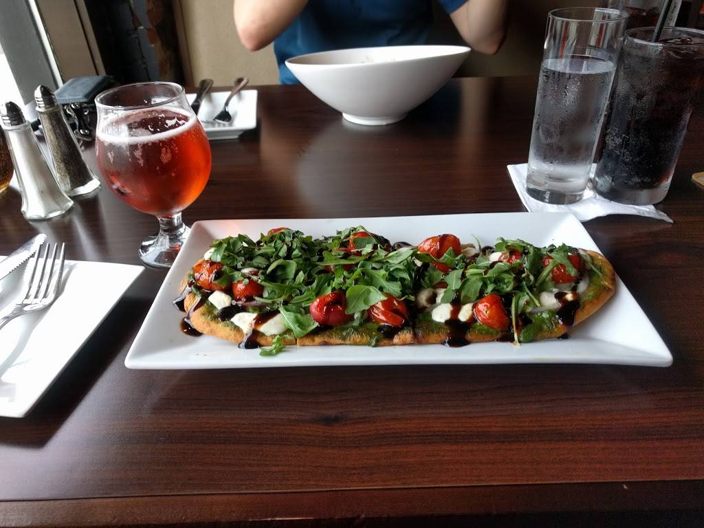 Tap House Grille | restaurant | 1506 Riverdale St, West Springfield, MA 01089, USA | 4133631000 OR +1 413-363-1000