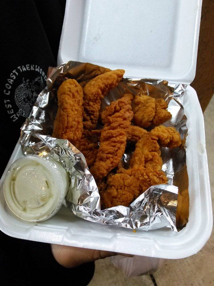 Golden $5 Pizza | meal takeaway | 1033 N Waterman Ave, San Bernardino, CA 92410, USA | 9098887299 OR +1 909-888-7299