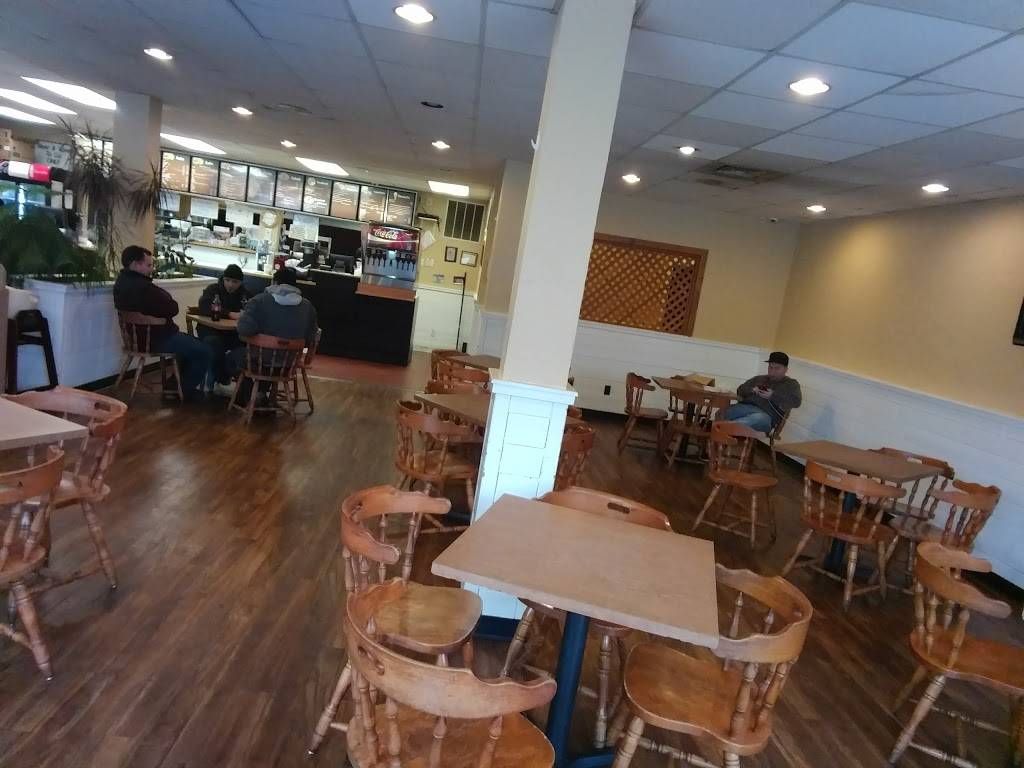 Central Pizza | restaurant | 55 Central St, Southbridge, MA 01550, USA | 5087642541 OR +1 508-764-2541