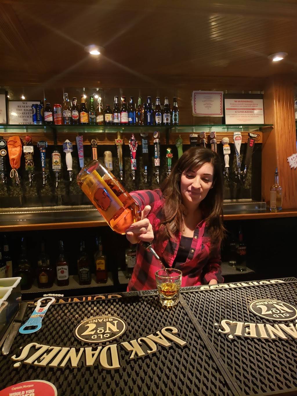 Louies Pub & Grill | restaurant | 5603 Menaul Blvd NE, Albuquerque, NM 87110, USA | 5058815333 OR +1 505-881-5333