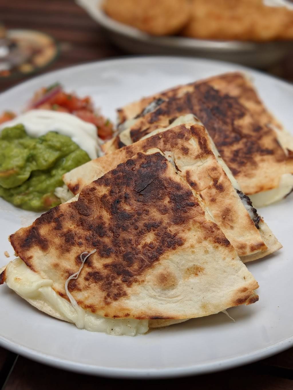 Inwood Bar & Grill | restaurant | 4892 Broadway, New York, NY 10034, USA | 2123043704 OR +1 212-304-3704