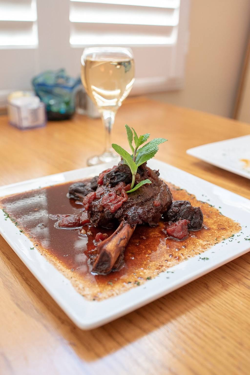 Olivers & Plancks Tavern | restaurant | 960 Main St, Yarmouth Port, MA 02675, USA | 5083626062 OR +1 508-362-6062