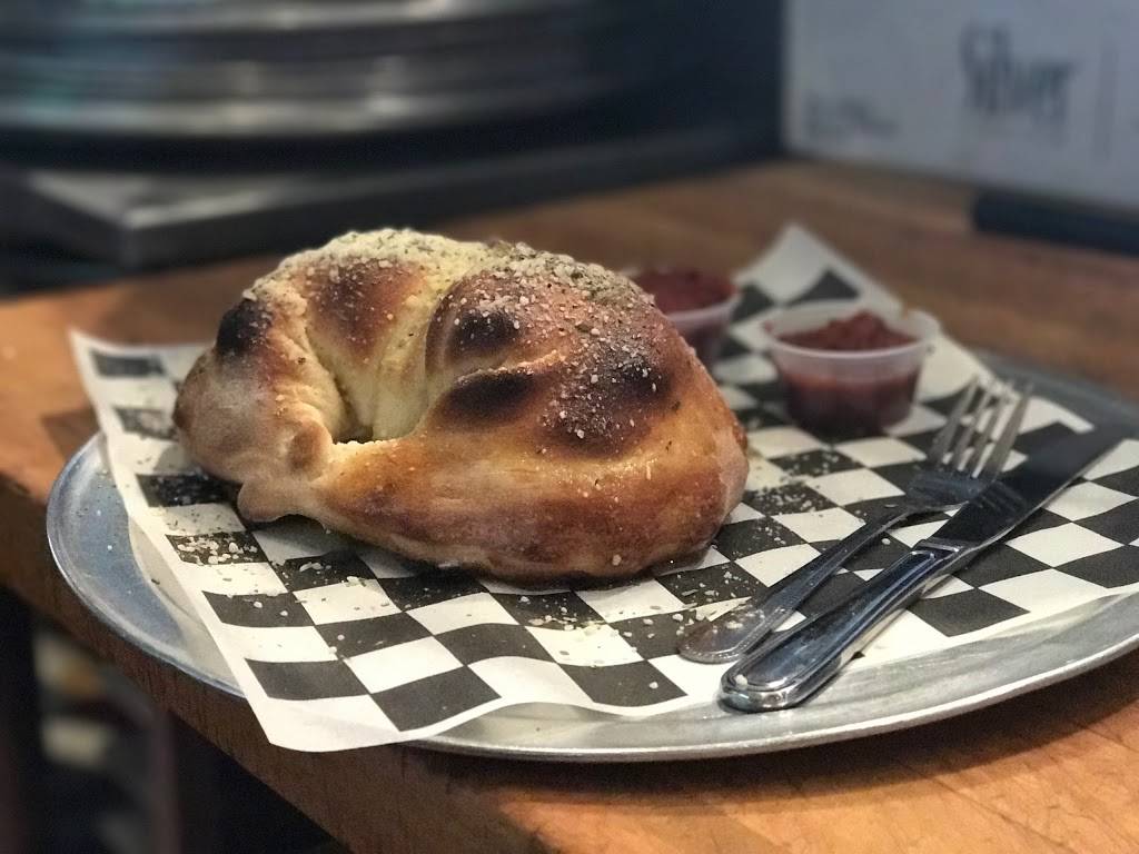 Maxies Pizza & Bar | restaurant | 3003 N Charles St, Baltimore, MD 21218, USA | 4108891113 OR +1 410-889-1113