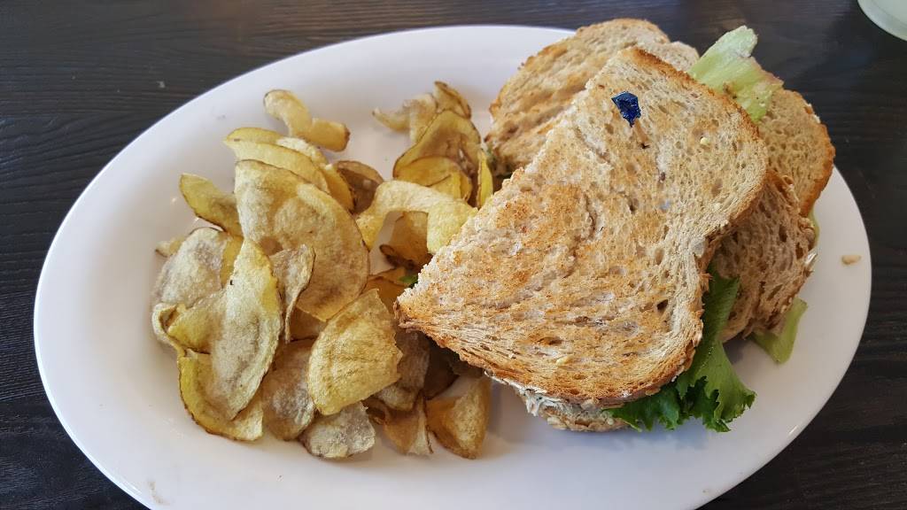 Little Calf Creamery And Cafe | restaurant | 652 E Janss Rd, Thousand Oaks, CA 91360, USA | 8054972000 OR +1 805-497-2000