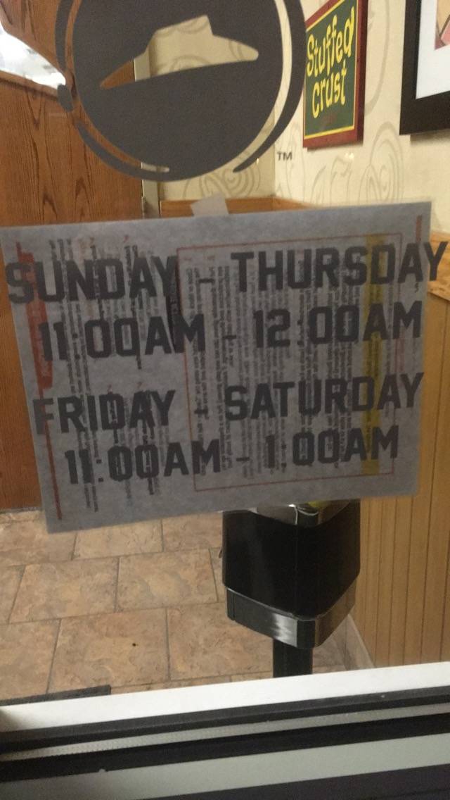 Pizza Hut | meal takeaway | 2439 2nd St #7, Coralville, IA 52241, USA | 3193544333 OR +1 319-354-4333