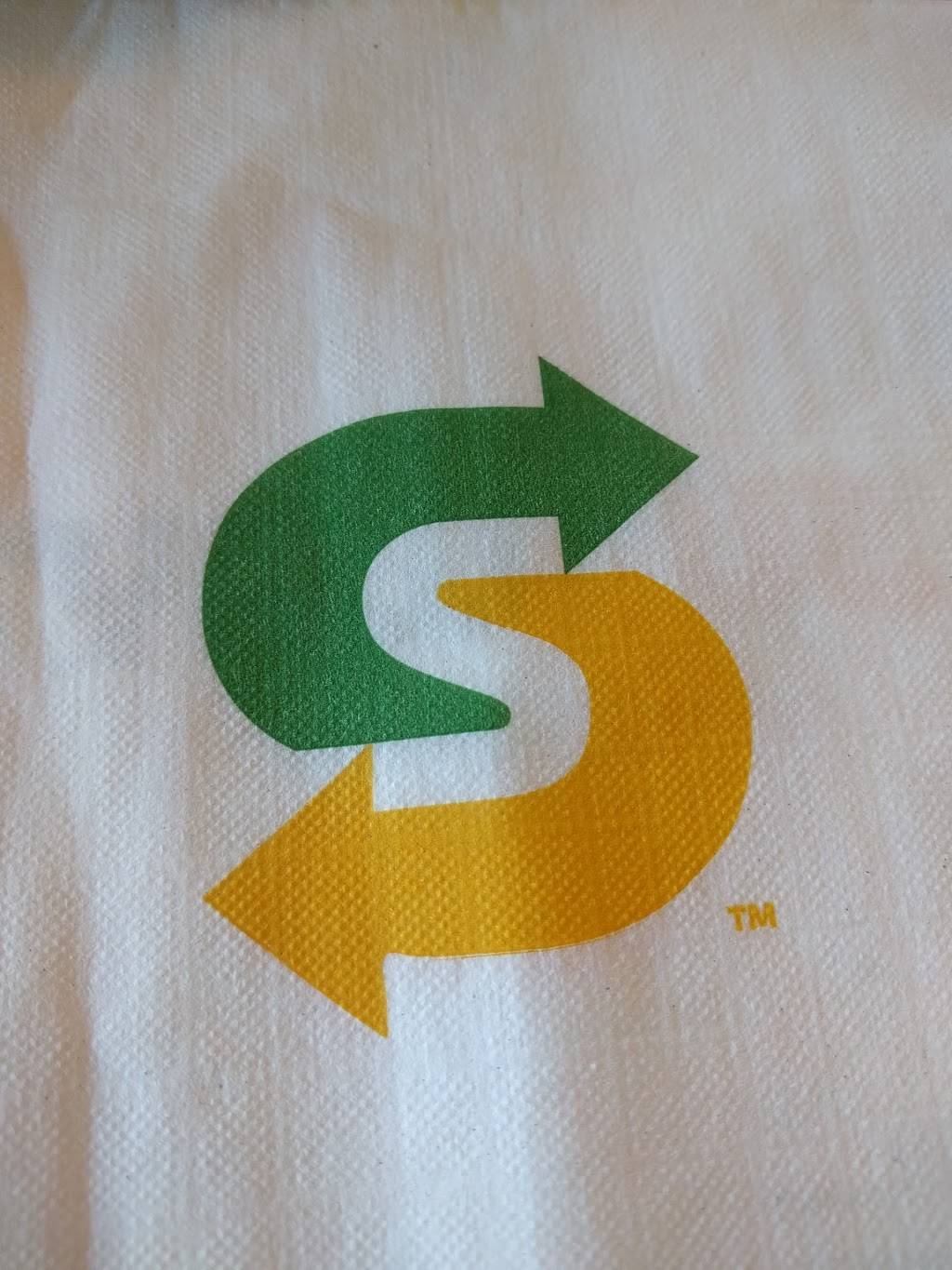 Subway Restaurants | restaurant | 39126 Argonaut Way #1301a, Fremont, CA 94538, USA | 5107396024 OR +1 510-739-6024