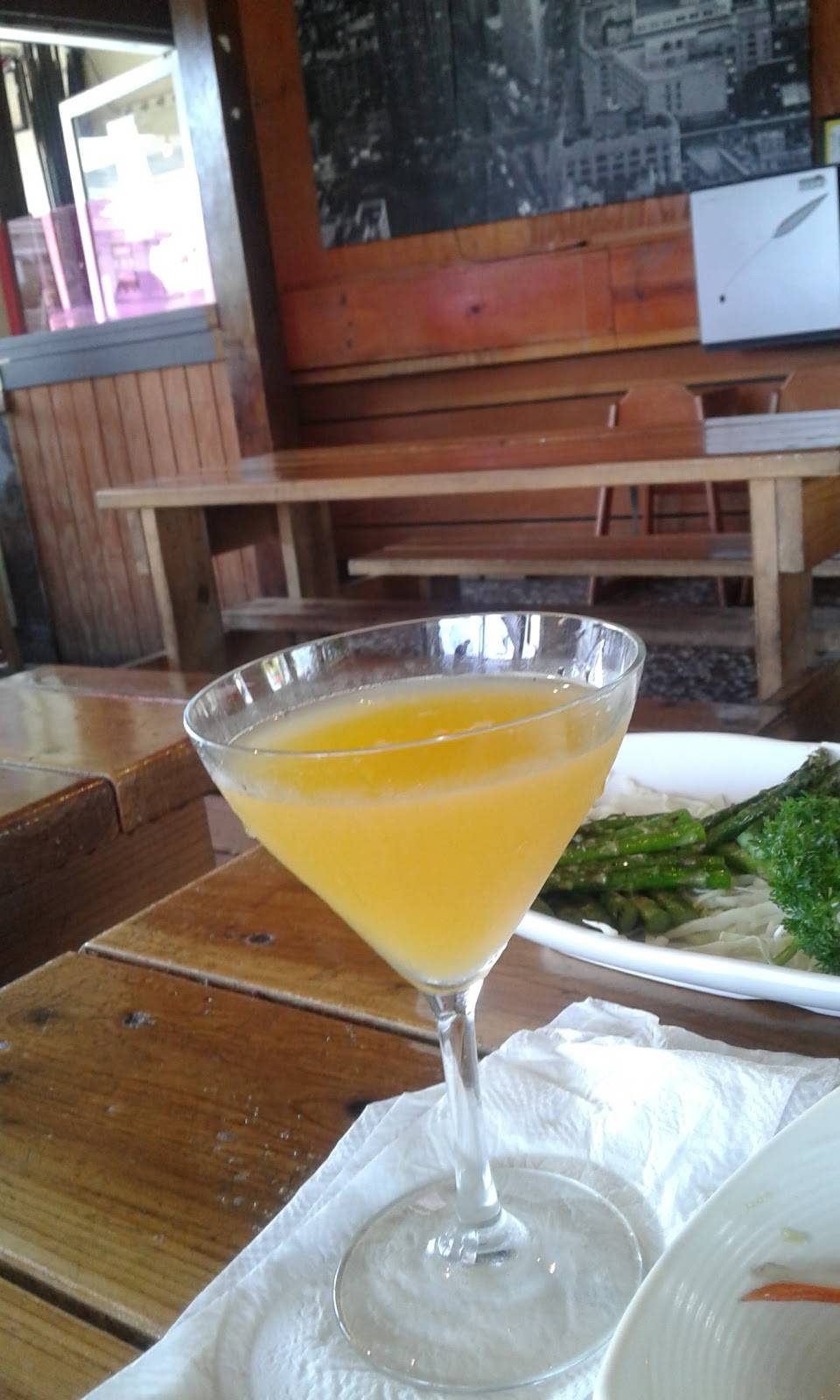 Oriental BBQ Chicken Town | restaurant | 6101 Telegraph Ave, Oakland, CA 94609, USA | 5105955338 OR +1 510-595-5338