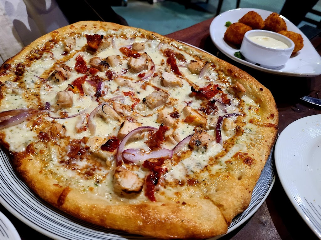 Redwood Cafe and Events | restaurant | 160 N 3rd Ave, Oakdale, CA 95361, USA | 2093222464 OR +1 209-322-2464