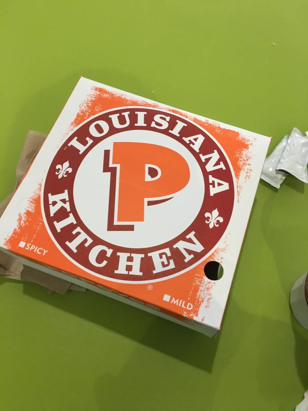 Popeyes Louisiana Kitchen | restaurant | Northeastern University, 360 Huntington Ave, Boston, MA 02115, USA | 6173732233 OR +1 617-373-2233