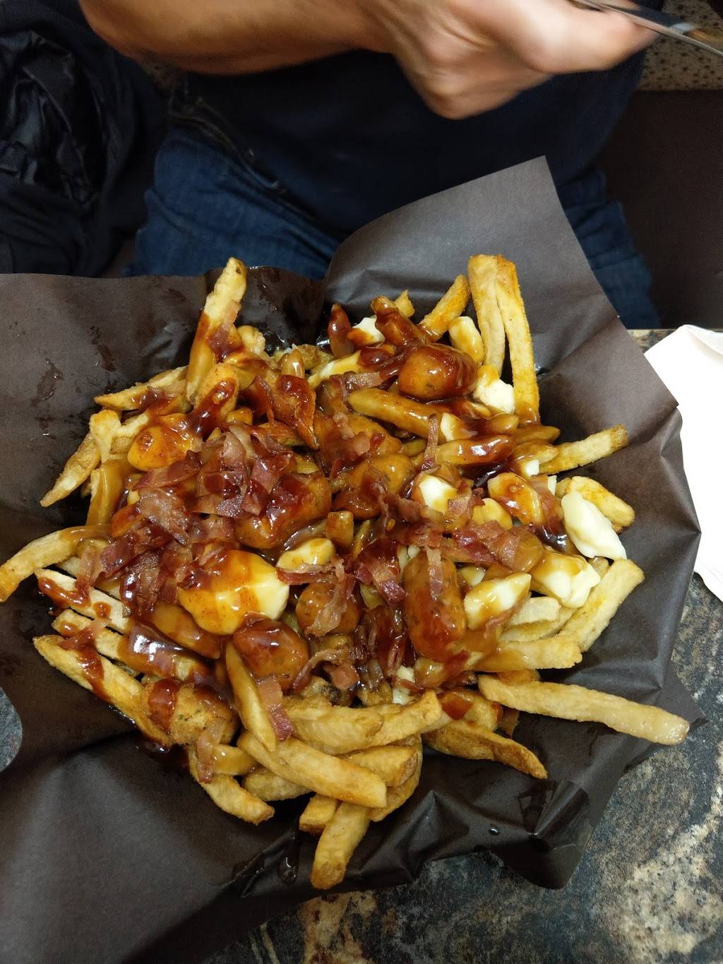 The Burger Shop | restaurant | 309 Ecclestone Dr, Bracebridge, ON P1L 1G6, Canada | 7056450355 OR +1 705-645-0355