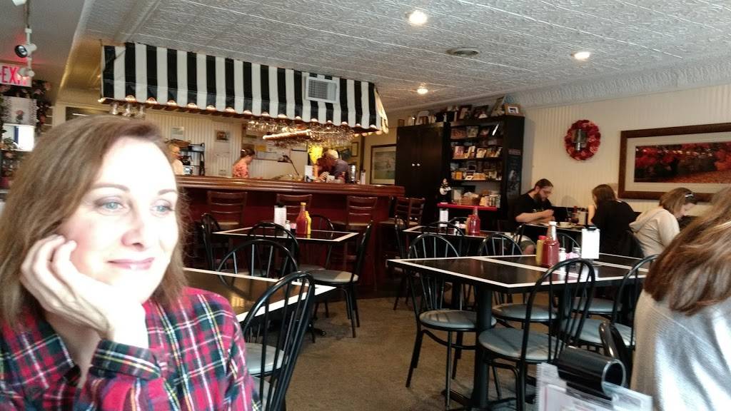 The Market House Restaurant | cafe | 204 Perry St, Galena, IL 61036, USA | 8157770690 OR +1 815-777-0690