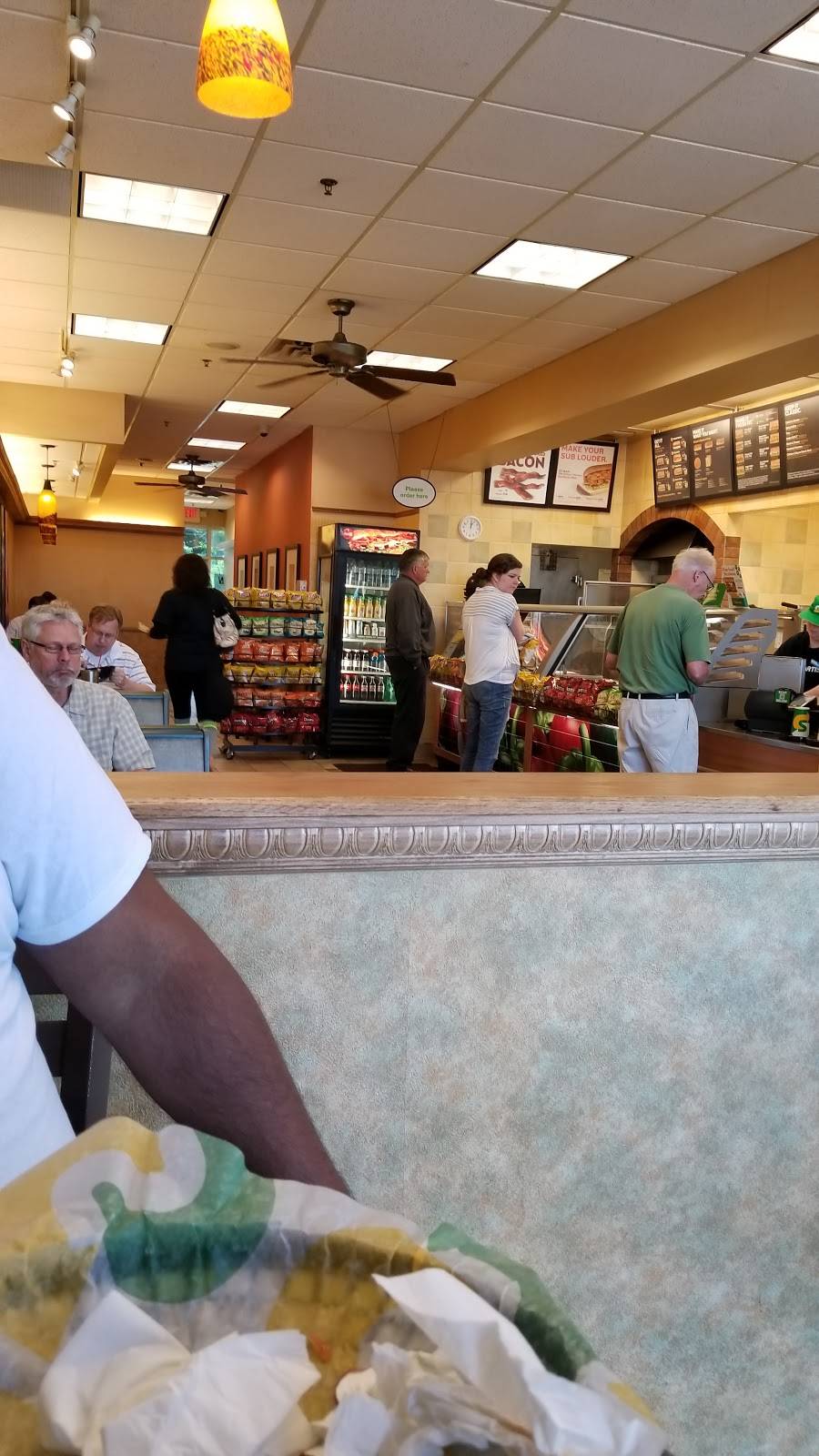 Subway Restaurants | restaurant | Rockridge Center, 4345 Nathan Ln N Suite K, Plymouth, MN 55442, USA | 7637462884 OR +1 763-746-2884