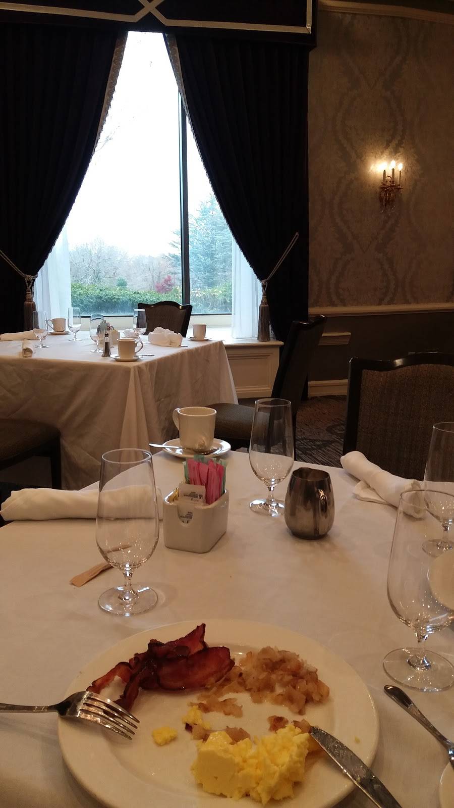 Pratts | restaurant | 200 Dosoris Ln, Glen Cove, NY 11542, USA | 5166716400 OR +1 516-671-6400