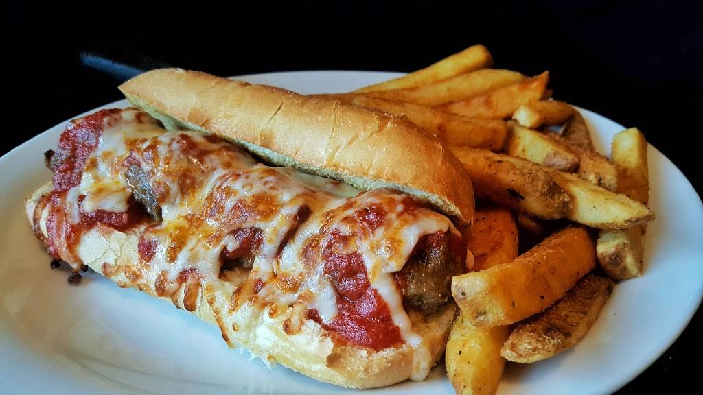 Giorgios | restaurant | 1231 Youngstown Warren Rd, Niles, OH 44446, USA | 3305449280 OR +1 330-544-9280