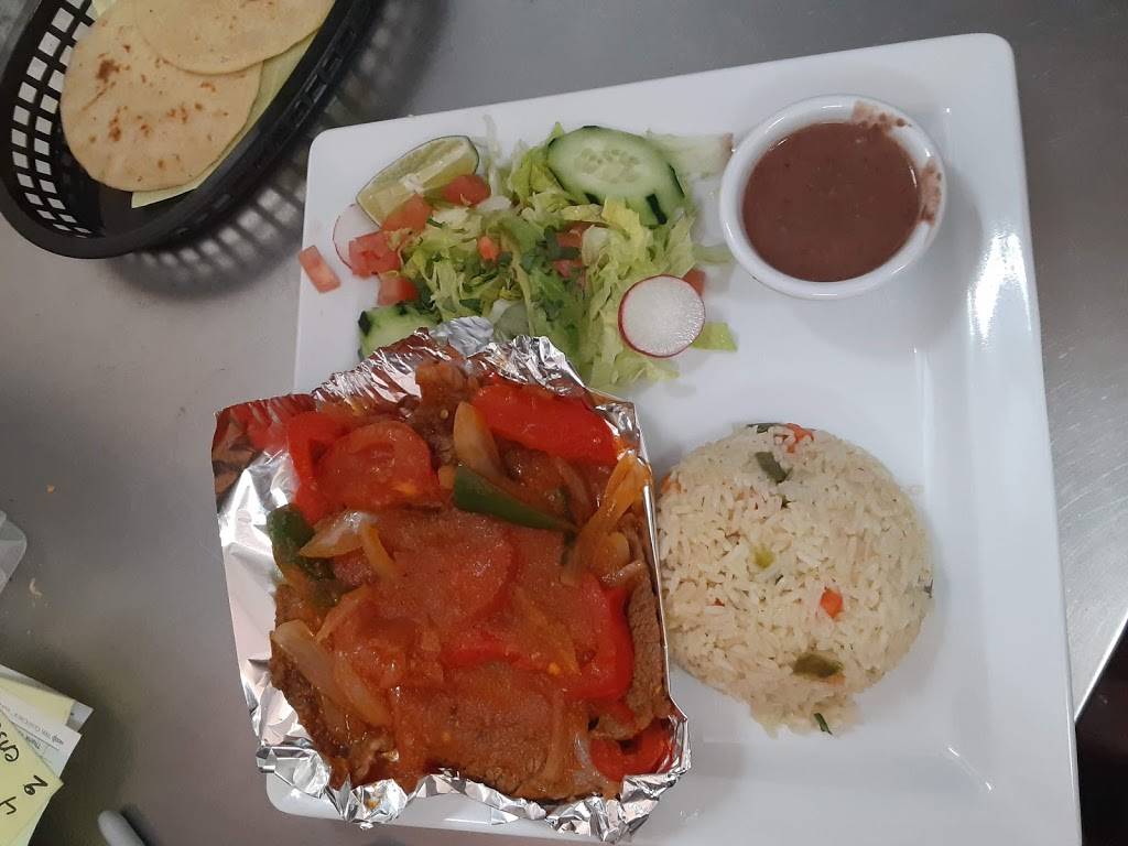 Comida centroamericana pochomil | restaurant | 8120 Avalon Blvd, Los Angeles, CA 90003, USA | 3232392523 OR +1 323-239-2523