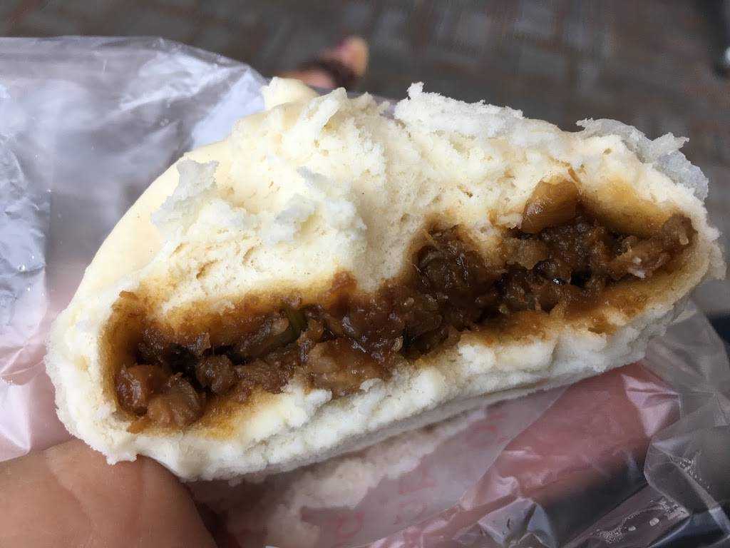 Wow Bao | restaurant | 5 Aviation Cir, Arlington, VA 22202, USA | 7034171086 OR +1 703-417-1086