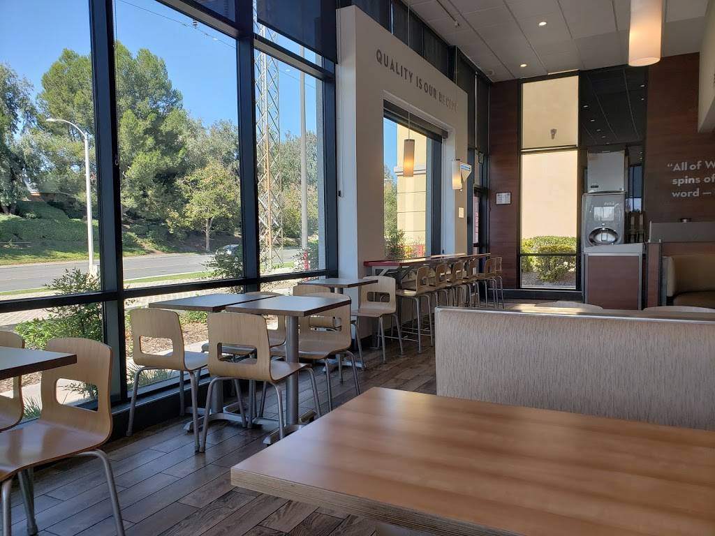 Wendys | restaurant | 1090 N Pepper Ave, Colton, CA 92324, USA | 9095140218 OR +1 909-514-0218