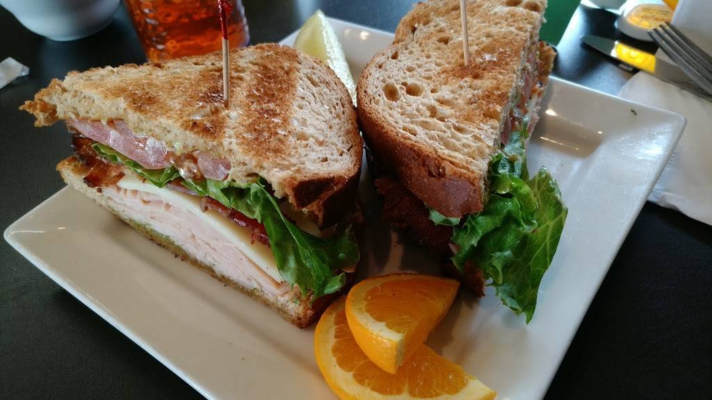 Birts Bistro Restaurant | restaurant | 16752 N Greasewood St, Surprise, AZ 85378, USA | 6235840065 OR +1 623-584-0065