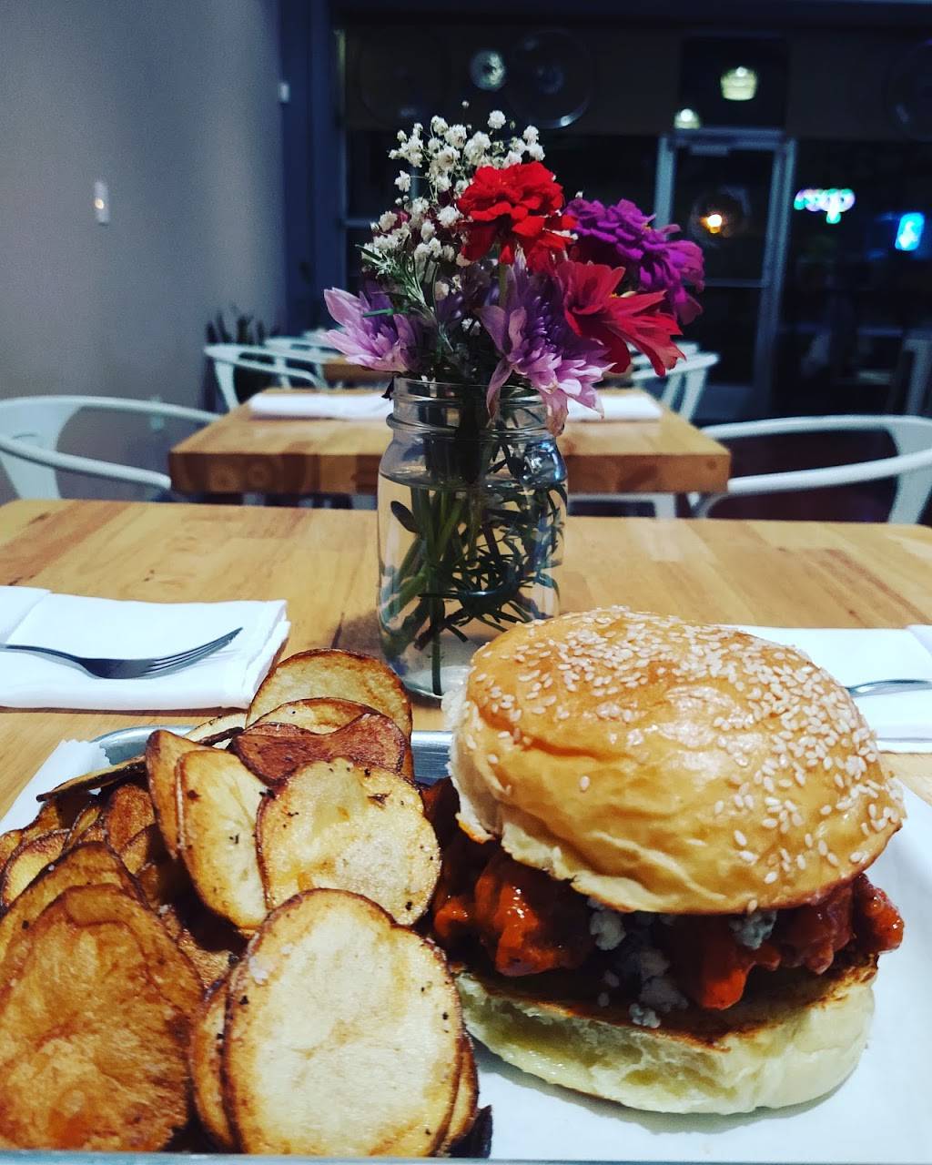 Simpl | restaurant | 1120 Sevier Ave, Knoxville, TN 37920, USA | 8654741405 OR +1 865-474-1405