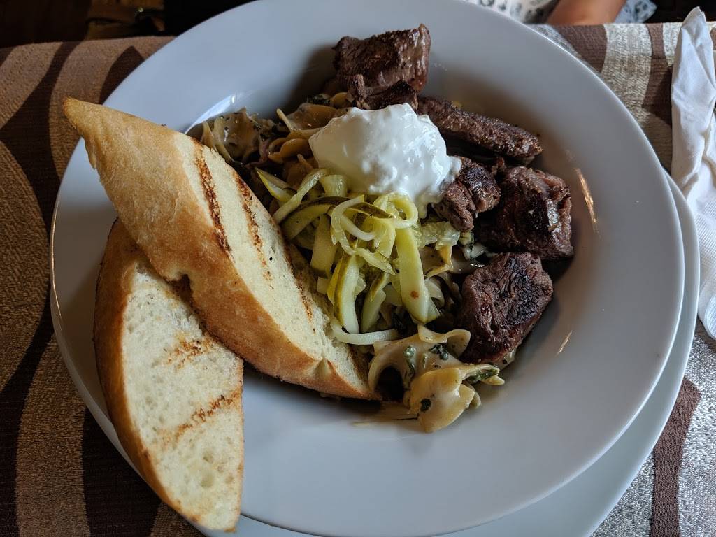 Birdys Fine Casual Dining | restaurant | 449 Dundas St W, Belleville, ON K8P 1B6, Canada | 6137790856 OR +1 613-779-0856