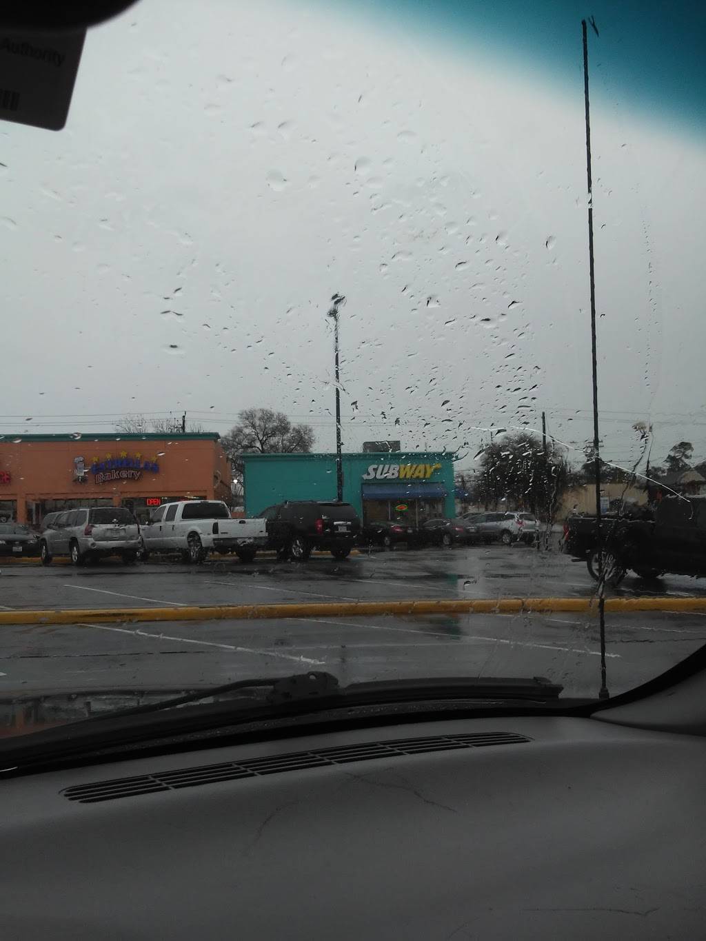 Subway | restaurant | 7800 Long Point Rd, Houston, TX 77055, USA | 7136882022 OR +1 713-688-2022