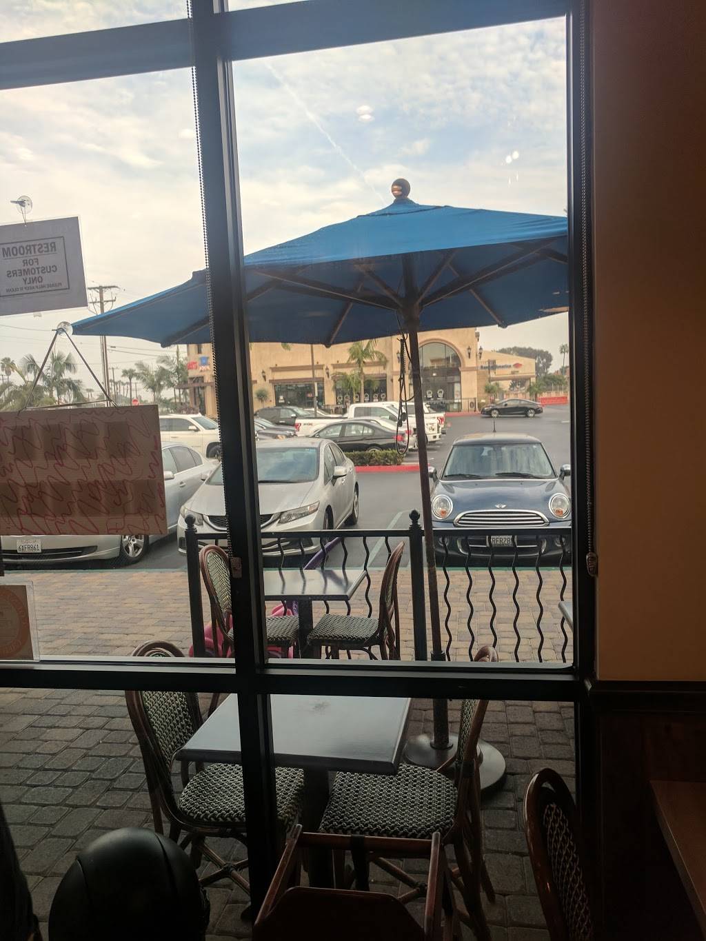 Coachs Grille Fresh Mediterranean | restaurant | 21006 Beach Blvd, Huntington Beach, CA 92648, USA | 7149603400 OR +1 714-960-3400