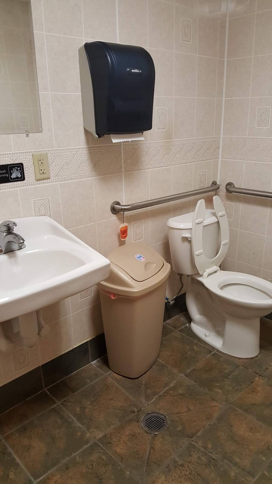 China Garden | restaurant | 204 Portland Way N, Galion, OH 44833, USA | 4194686688 OR +1 419-468-6688