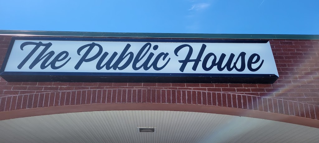 The Public House | restaurant | 160 Towne Center, Suite 110, Chocowinity, NC 27817, USA | 2528330686 OR +1 252-833-0686