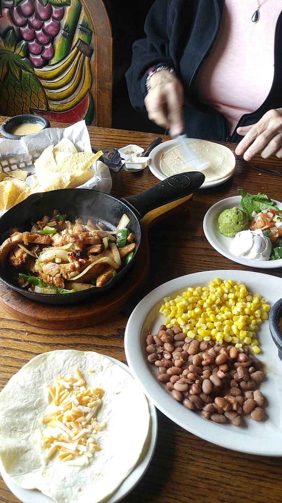 Pecinas Mexican Cafe | restaurant | 316 S Choctaw Ave, El Reno, OK 73036, USA | 4052621909 OR +1 405-262-1909