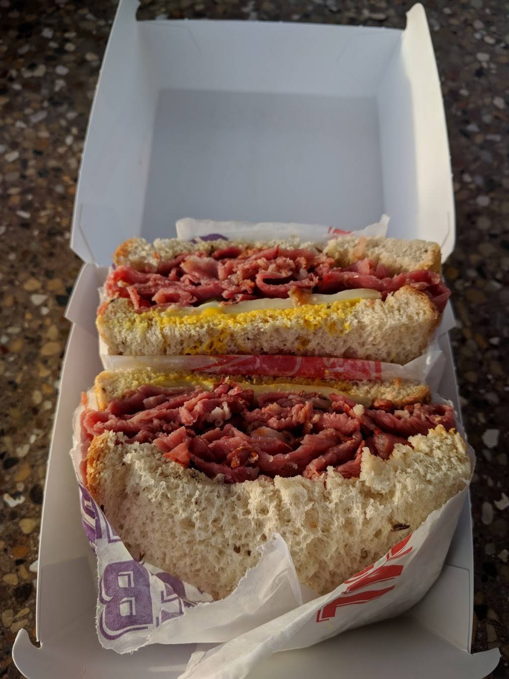 Wienerschnitzel | restaurant | 900 W Pacific Coast Hwy, Wilmington, CA 90744, USA | 3108351605 OR +1 310-835-1605