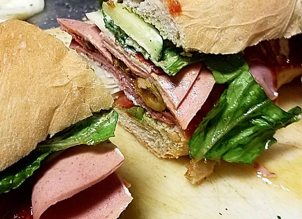 ChiTown Sandwich Club | cafe | 2921 N Clark St, Chicago, IL 60657, USA | 7736973271 OR +1 773-697-3271
