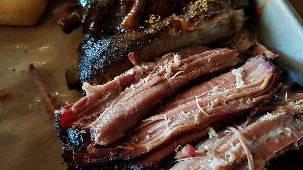 Dickeys Barbecue Pit | restaurant | 19348 Cortez Blvd, Brooksville, FL 34601, USA | 3522690019 OR +1 352-269-0019