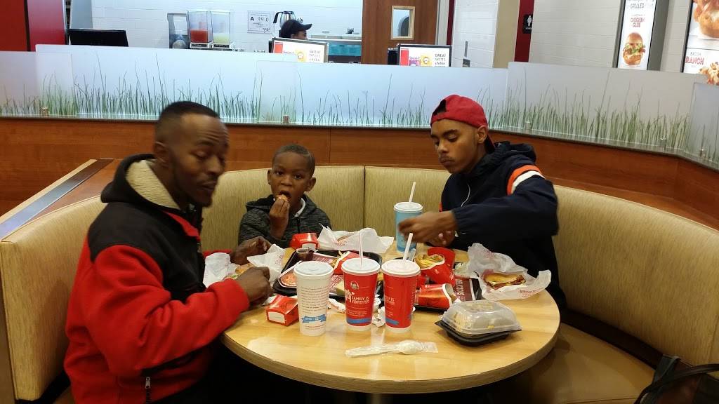 Wendys | restaurant | 2801 Boyer St, Charlotte, NC 28208, USA | 7043942723 OR +1 704-394-2723