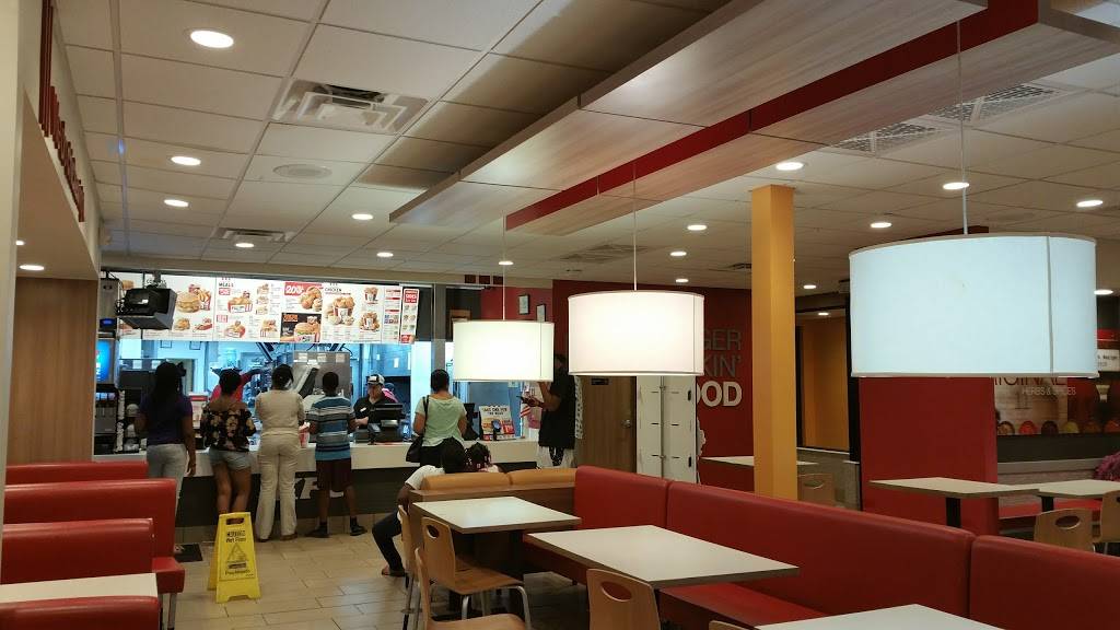 KFC | restaurant | 7521 Richmond Hwy, Alexandria, VA 22306, USA | 7037652294 OR +1 703-765-2294