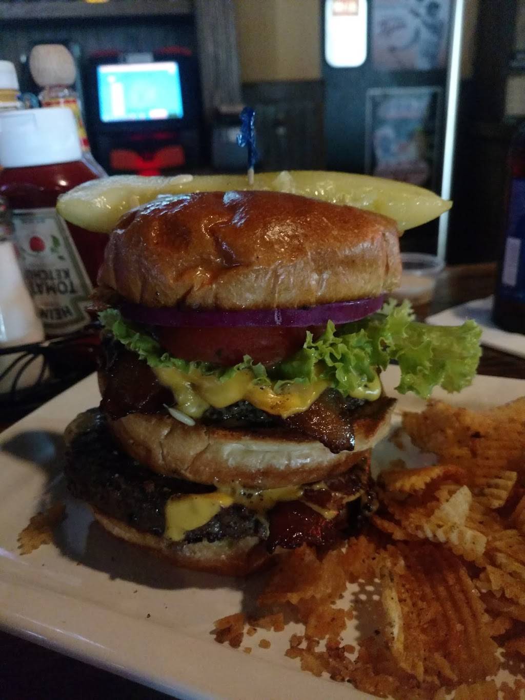 Comeback Inn | restaurant | 1451 S Milford Rd, Highland, MI 48357, USA | 2488875900 OR +1 248-887-5900