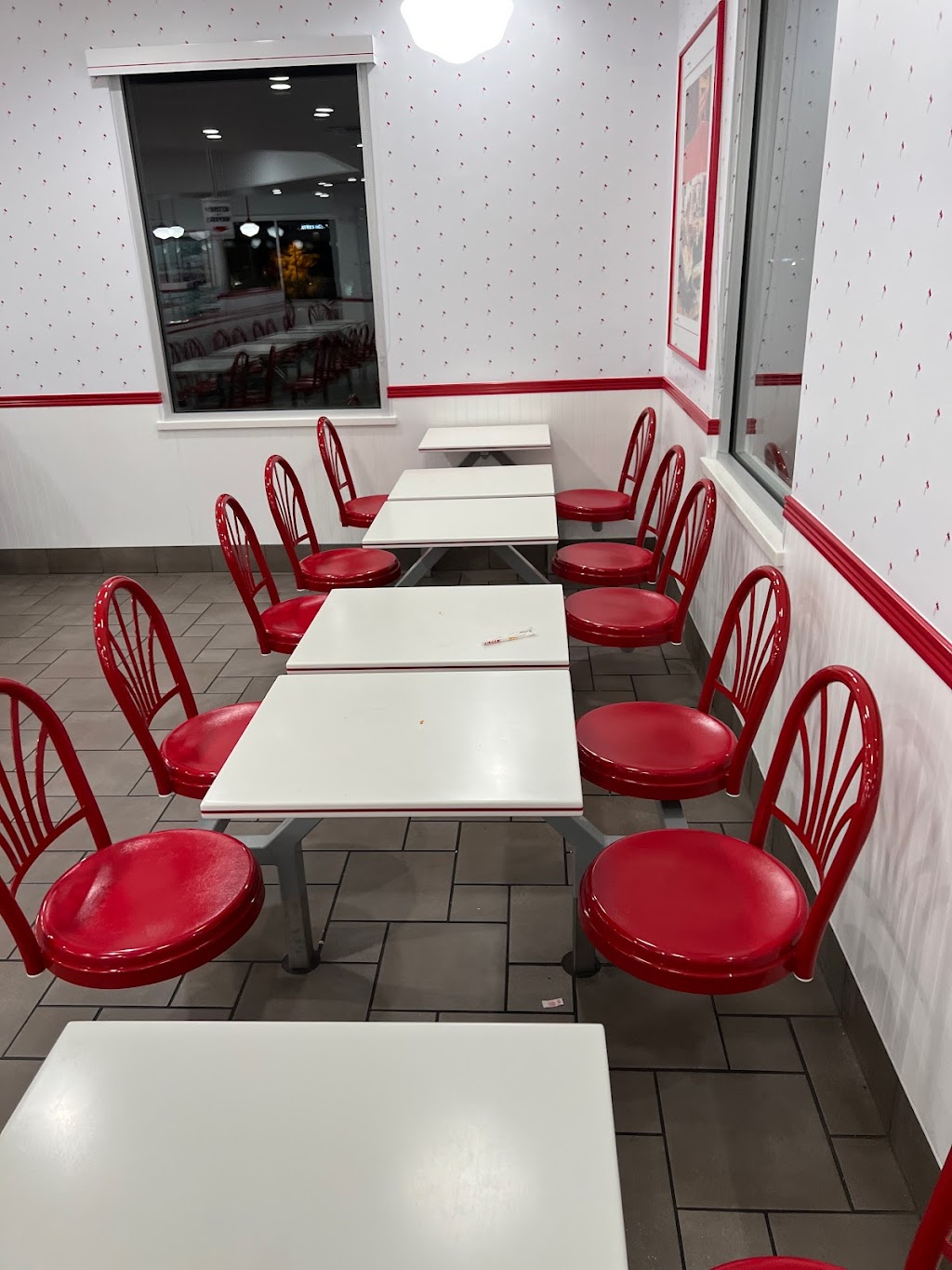 In-N-Out Burger | restaurant | 2821 Lenwood Rd, Barstow, CA 92311, USA | 8007861000 OR +1 800-786-1000