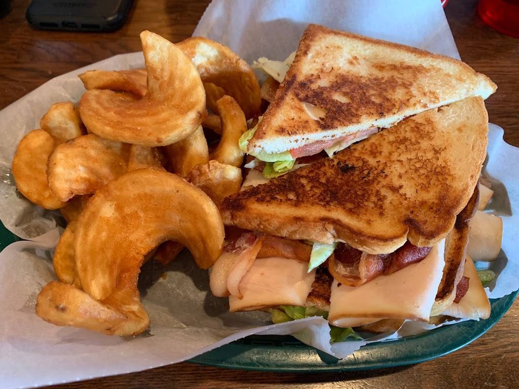 Ellies Place | restaurant | 8421 Veterans Hwy, Millersville, MD 21108, USA | 4109879464 OR +1 410-987-9464