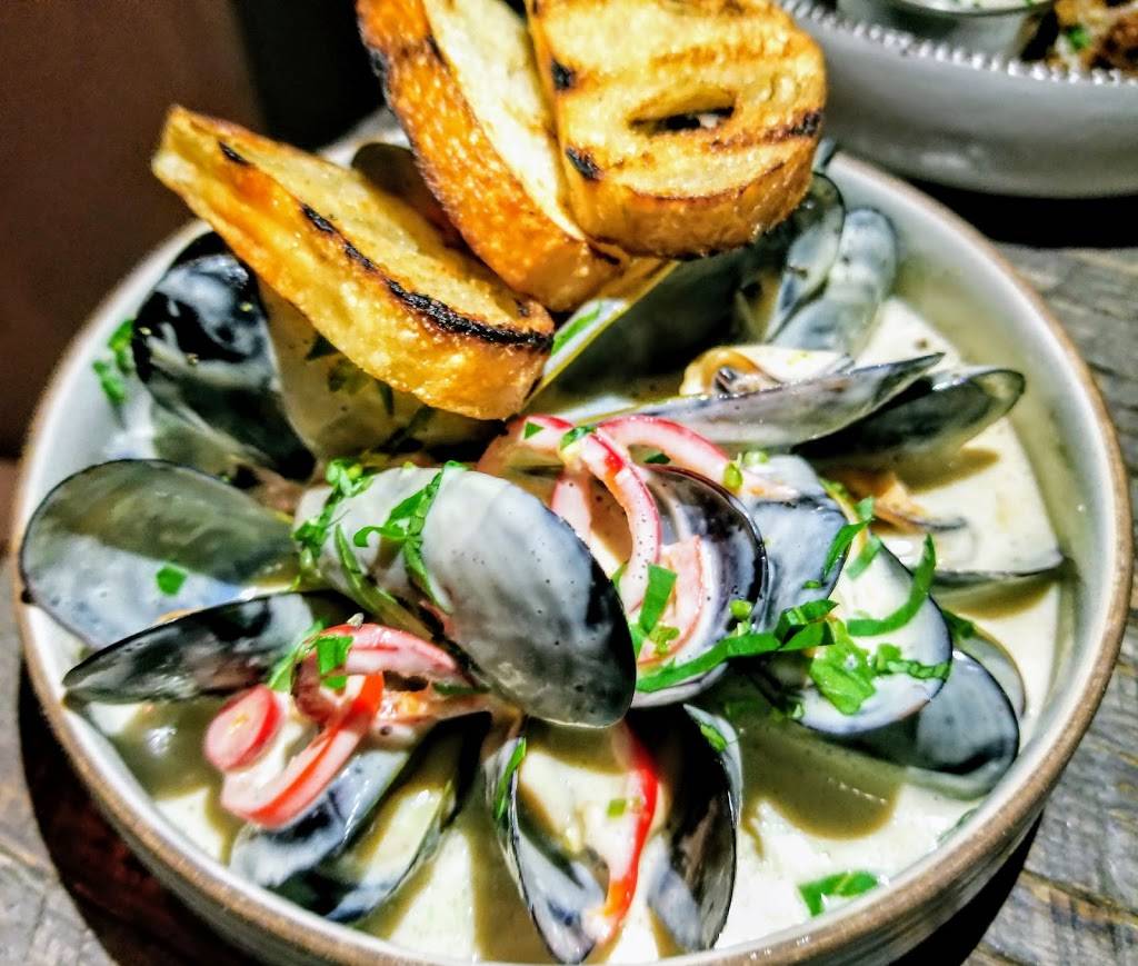 The Recess Room | restaurant | 18380 Brookhurst St, Fountain Valley, CA 92708, USA | 7143770398 OR +1 714-377-0398