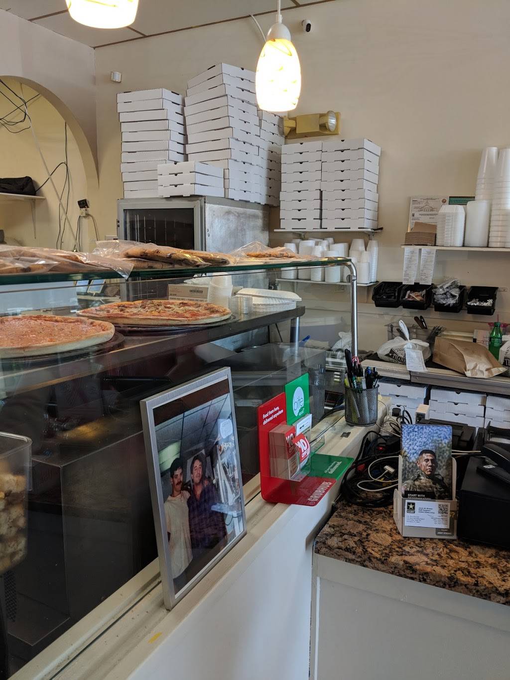 Chicago Calzone | meal delivery | 2215 Winkler Ave, Fort Myers, FL 33901, USA | 2393374646 OR +1 239-337-4646