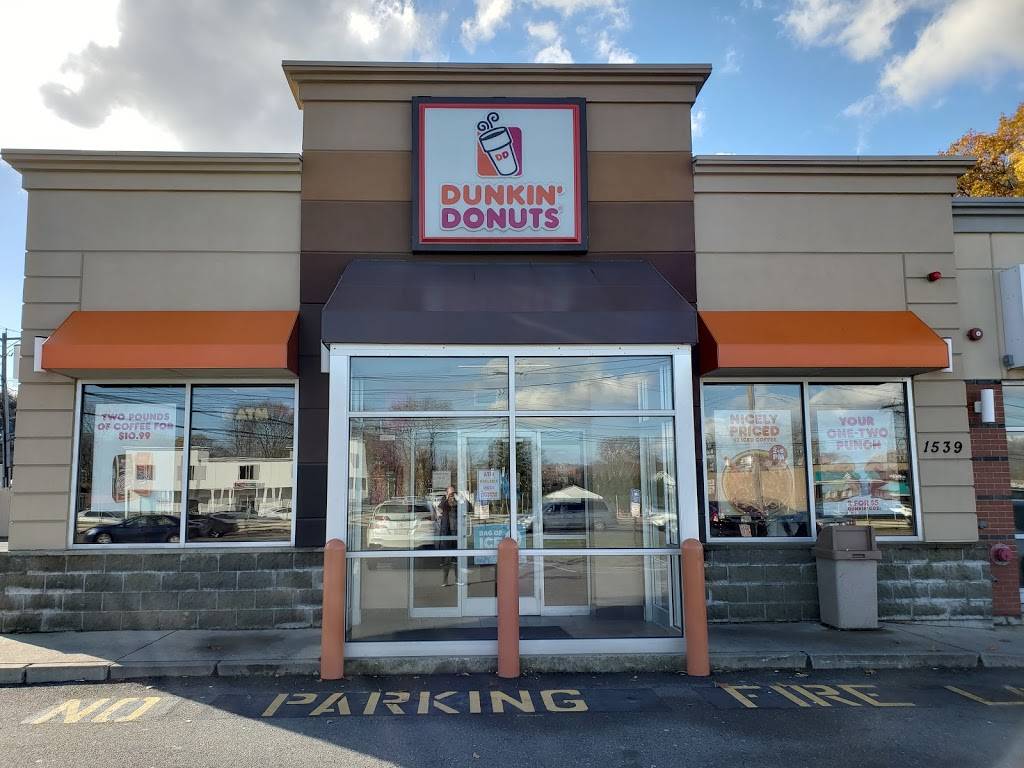 Dunkin | bakery | 1204 Broadway, Saugus, MA 01906, USA | 7812336398 OR +1 781-233-6398