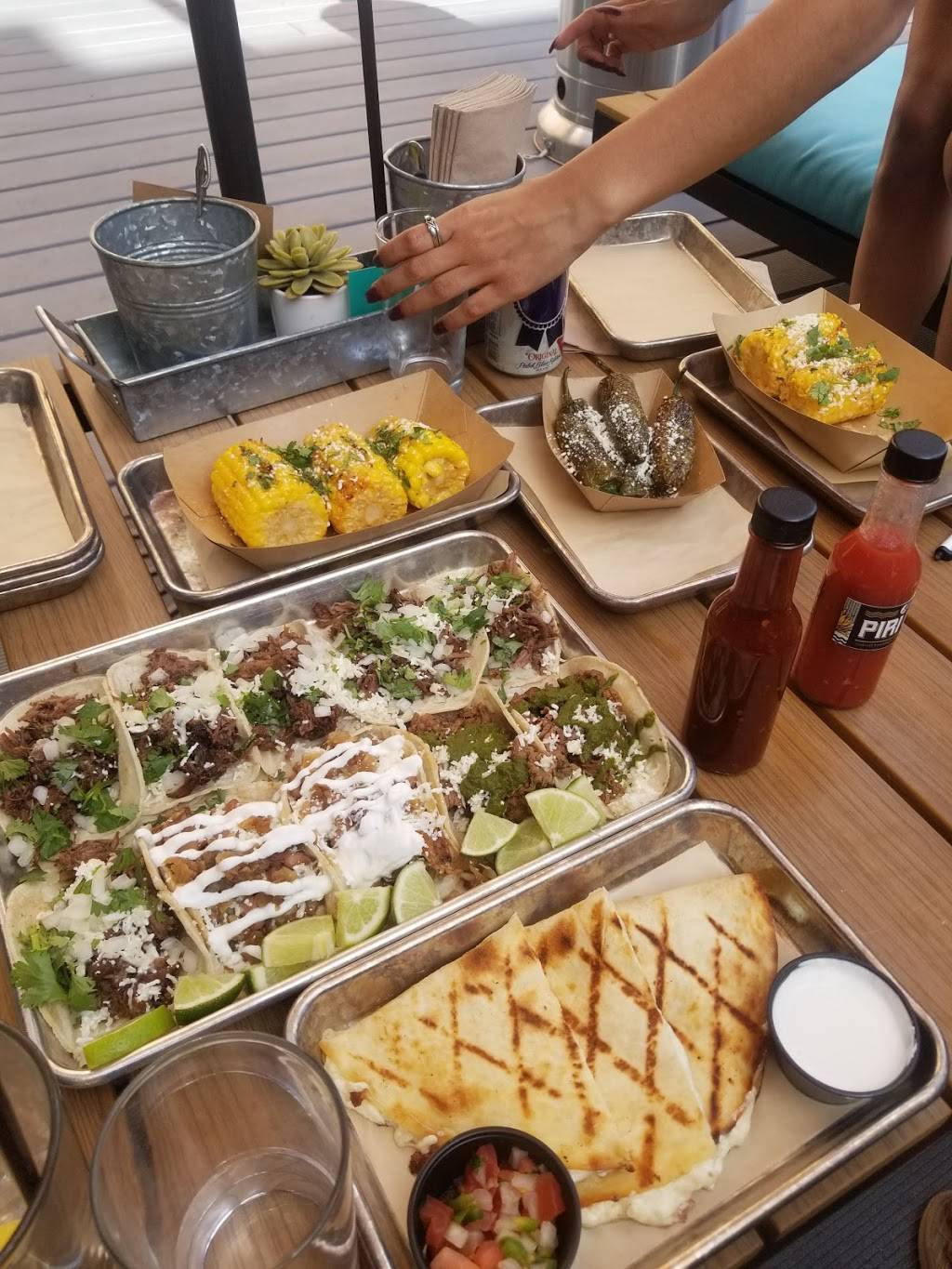 Lunas Tacos & Tequila | restaurant | 806 9th St, Greeley, CO 80631, USA | 9706738509 OR +1 970-673-8509