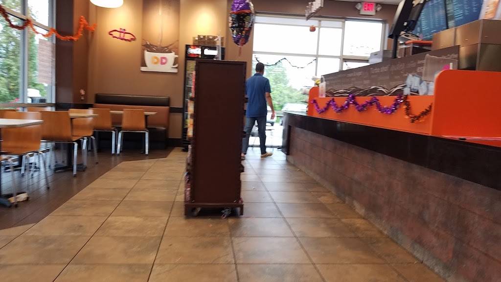 Dunkin | cafe | 12713 Braemar Village Pz, Bristow, VA 20136, USA | 7033352908 OR +1 703-335-2908