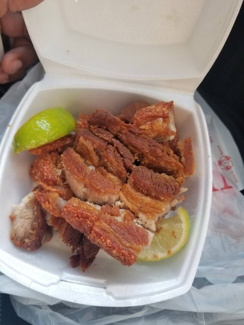 Elsa La Reina Del Chicharron | restaurant | 1249 St Nicholas Ave, New York, NY 10032, USA | 2127953667 OR +1 212-795-3667