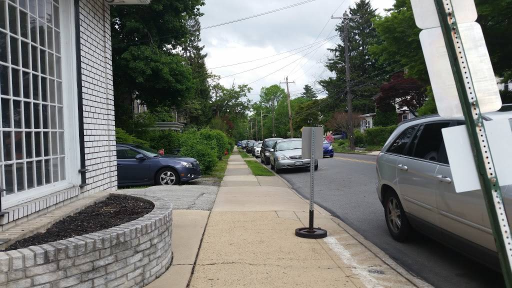 Franks Pizza | restaurant | 7782 Montgomery Ave, Elkins Park, PA 19027, USA | 2156350477 OR +1 215-635-0477